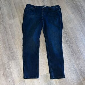 Torrid blue denim jeans size 18R darker wash flattering distressing staple